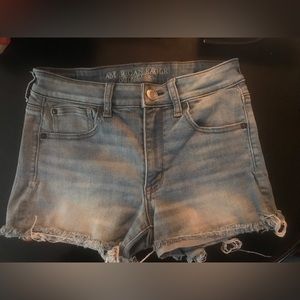 AMERICAN EAGLE SUPER STRETCH SHORTS SZ 6